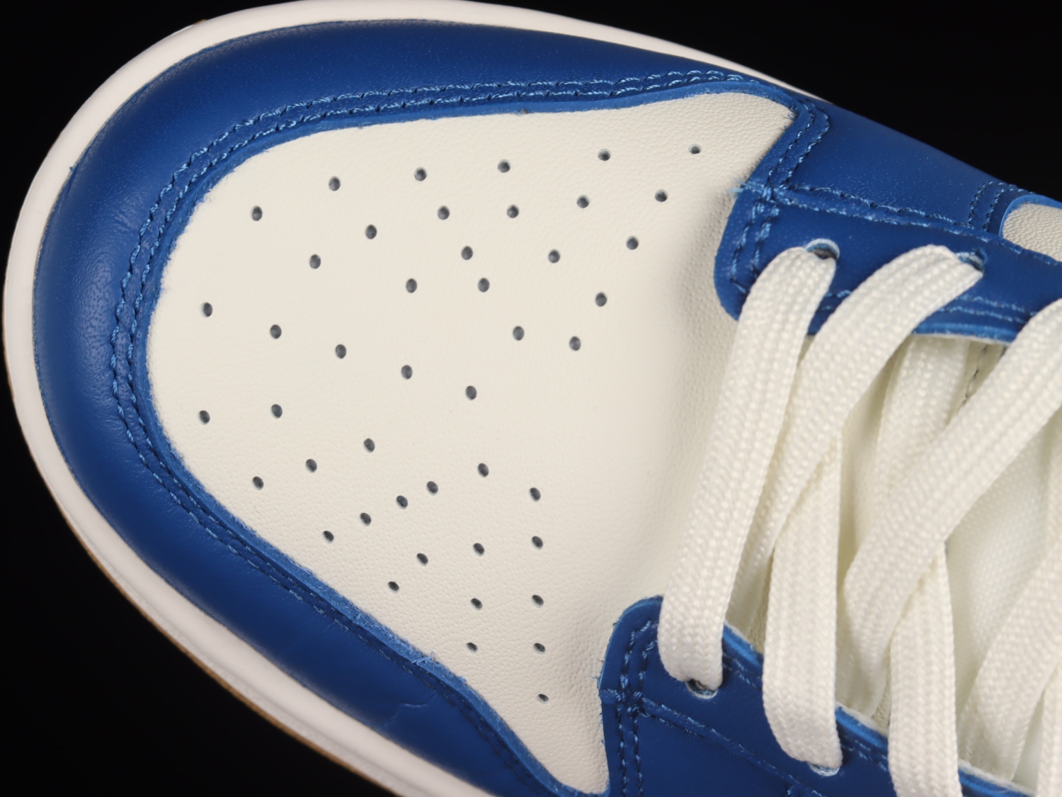 Nike Dunk Low Kansas City Royals  FB7173-141