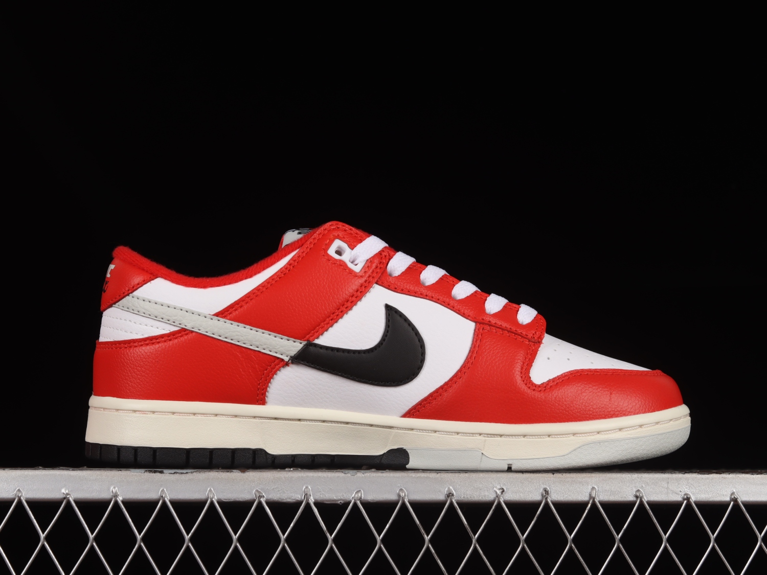Nike Dunk Low Chicago Split  DZ2536-600