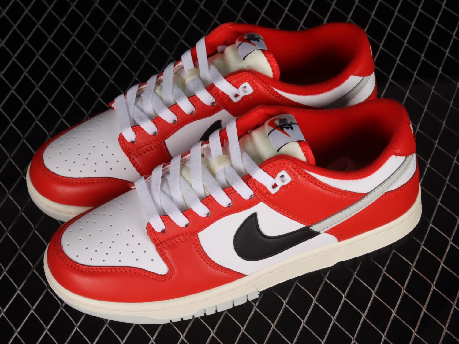 Nike Dunk Low Chicago Split  DZ2536-600