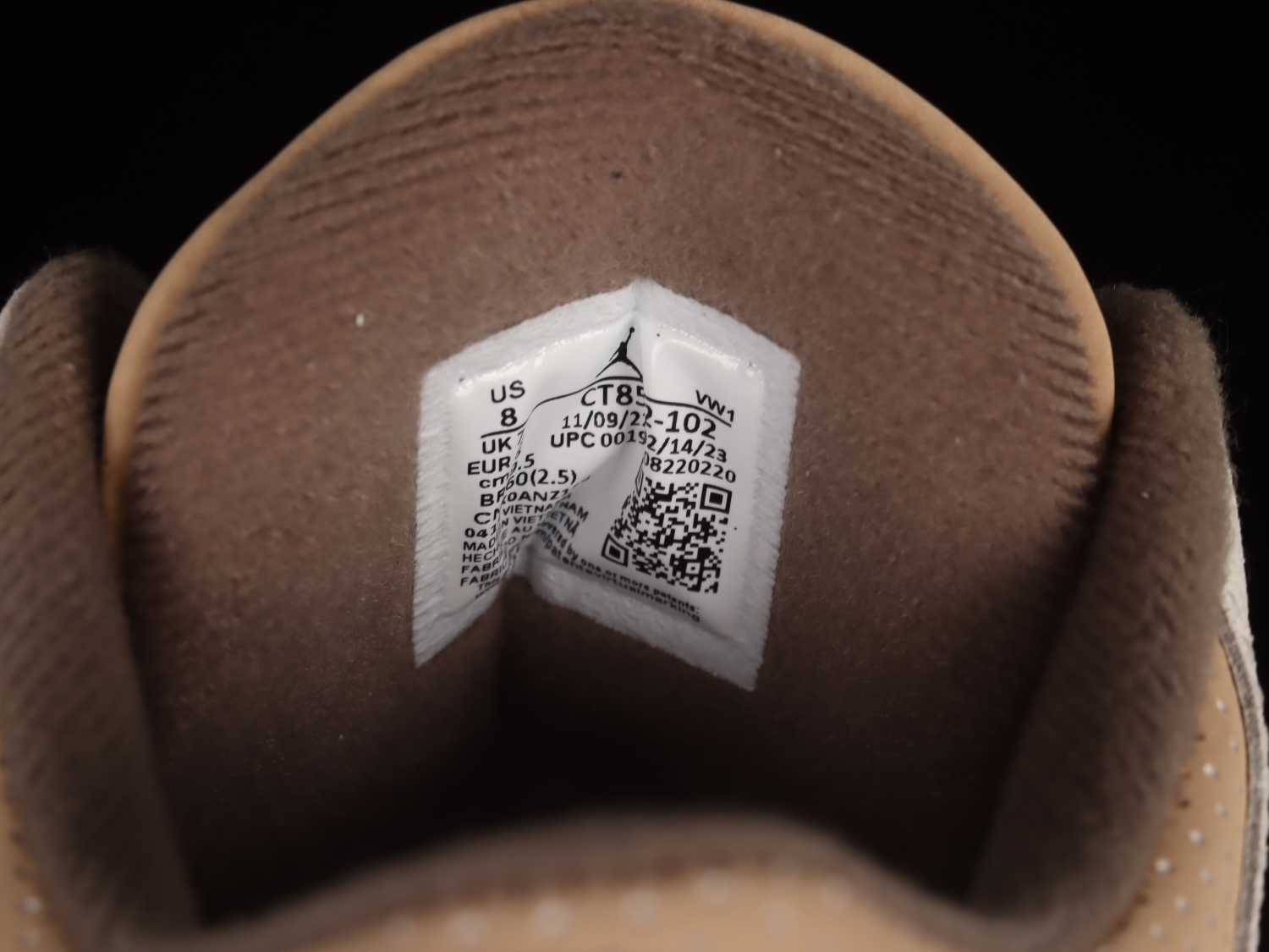 Jordan 3 Retro Palomino  CT8532-102