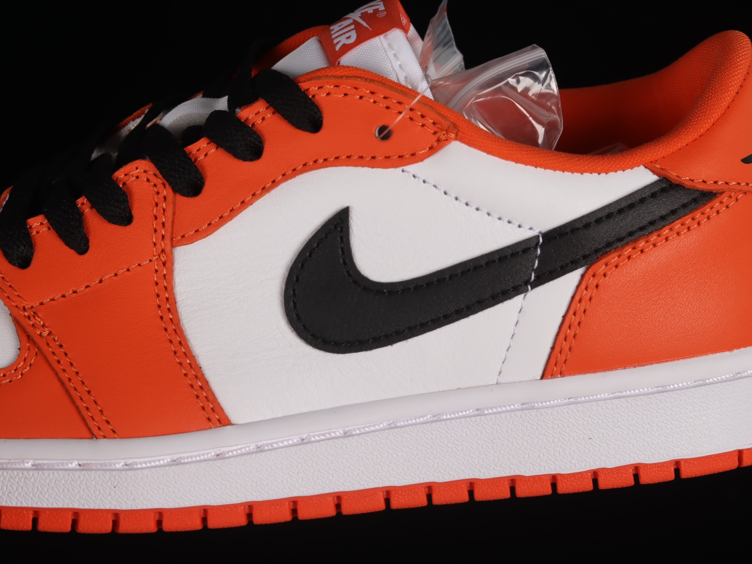 Jordan 1 Low OG Starfish CZ0775-801