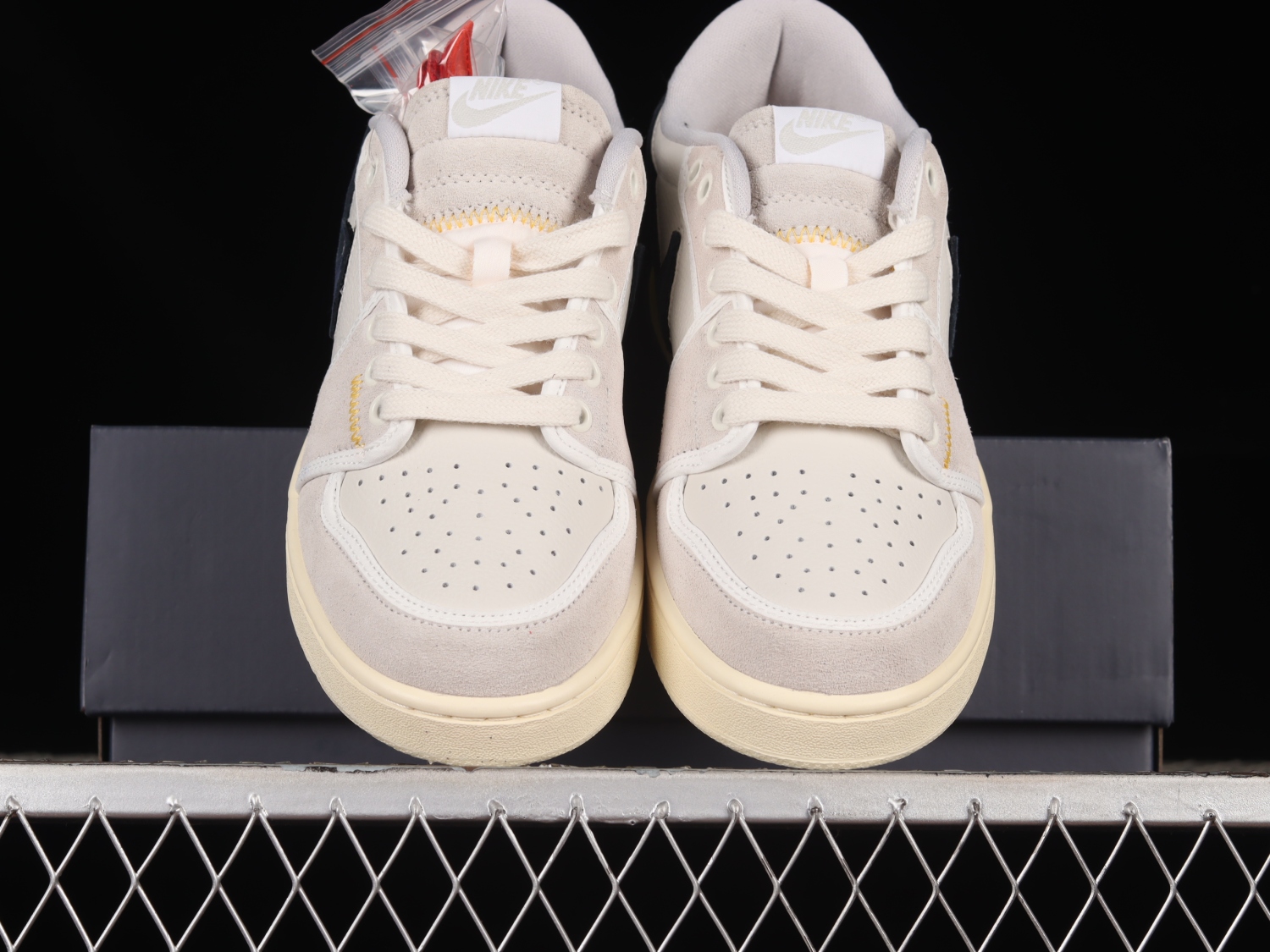 Jordan 1 Retro AJKO Low SP Union Sail Leather  DZ4864-100
