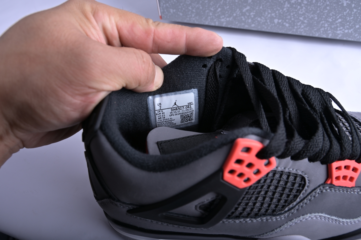 Jordan 4 Retro Infrared DH6927-061