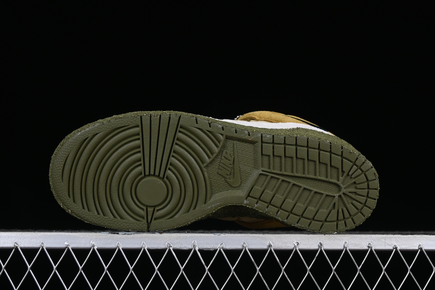 Nike CPFM Flea 1 Cactus Plant Flea Market Desert Moss DM0430-700