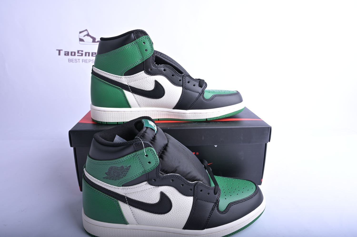 Jordan 1 Retro High Pine Green 555088-302