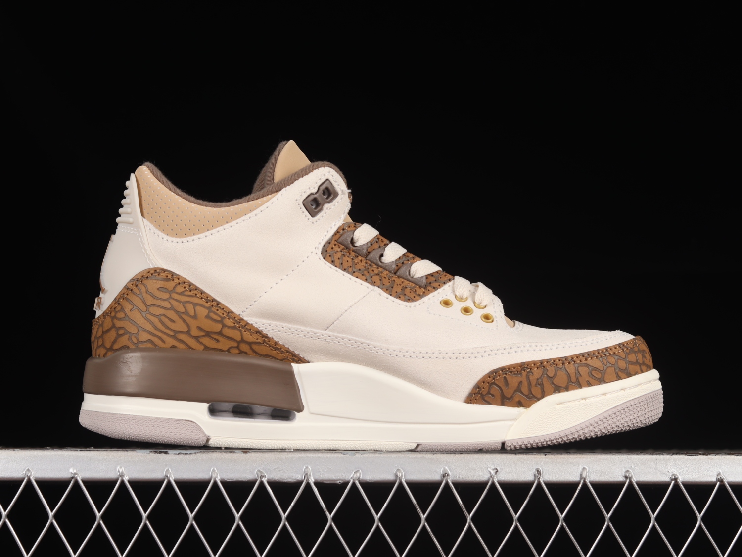 Jordan 3 Retro Palomino  CT8532-102