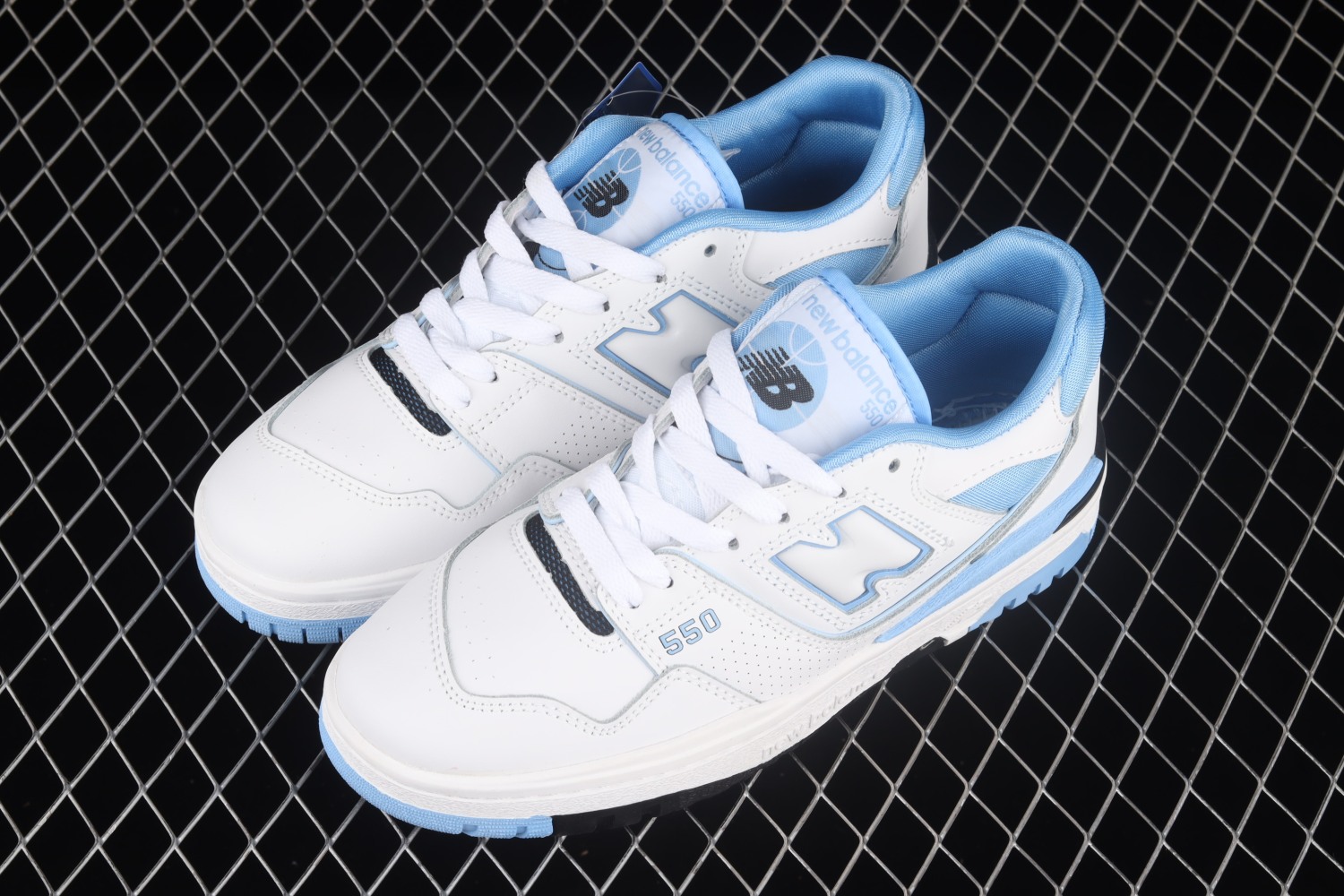 New Bal*nce 550 UNC White University Blue BB550HL1