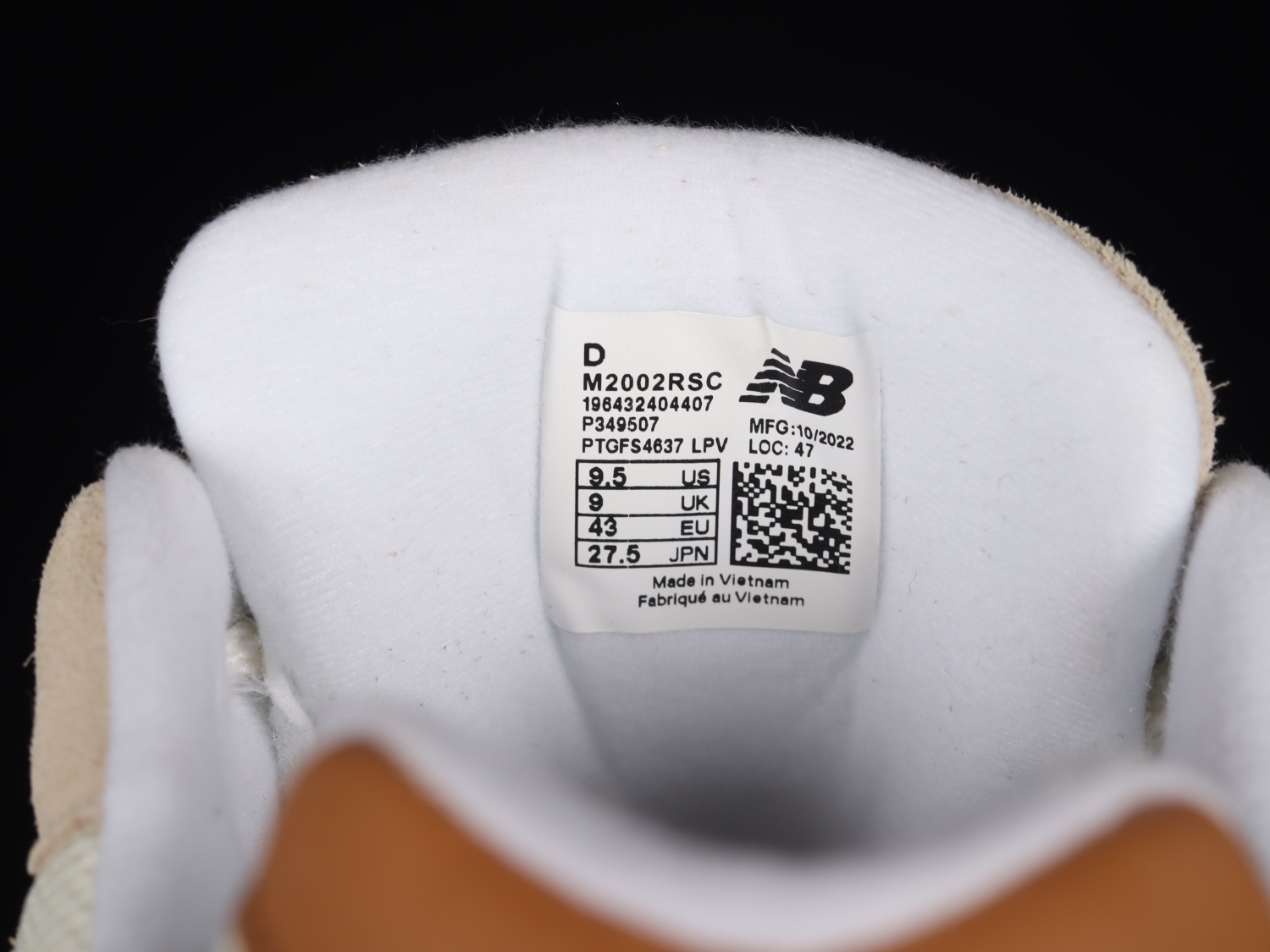 New Bal*nce 2002R Sandstone M2002RSC