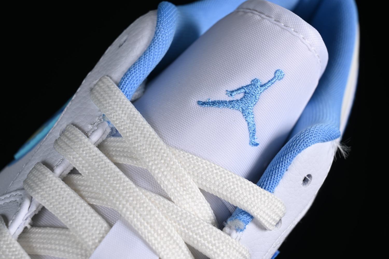 Jordan 1 Low SE Just Skate University Blue FJ7219-441