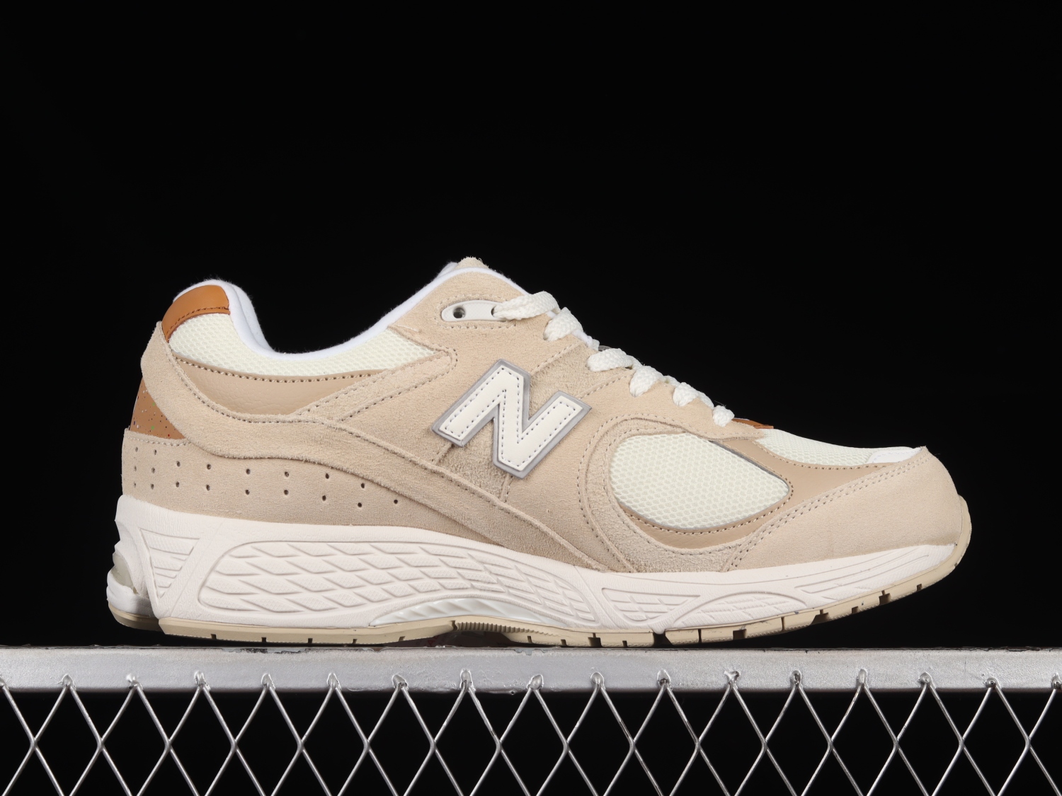 New Bal*nce 2002R Sandstone M2002RSC