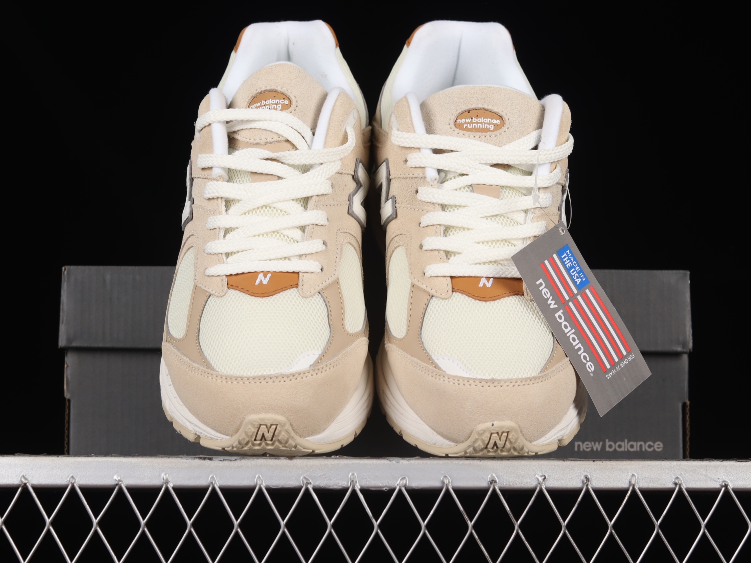 New Bal*nce 2002R Sandstone M2002RSC