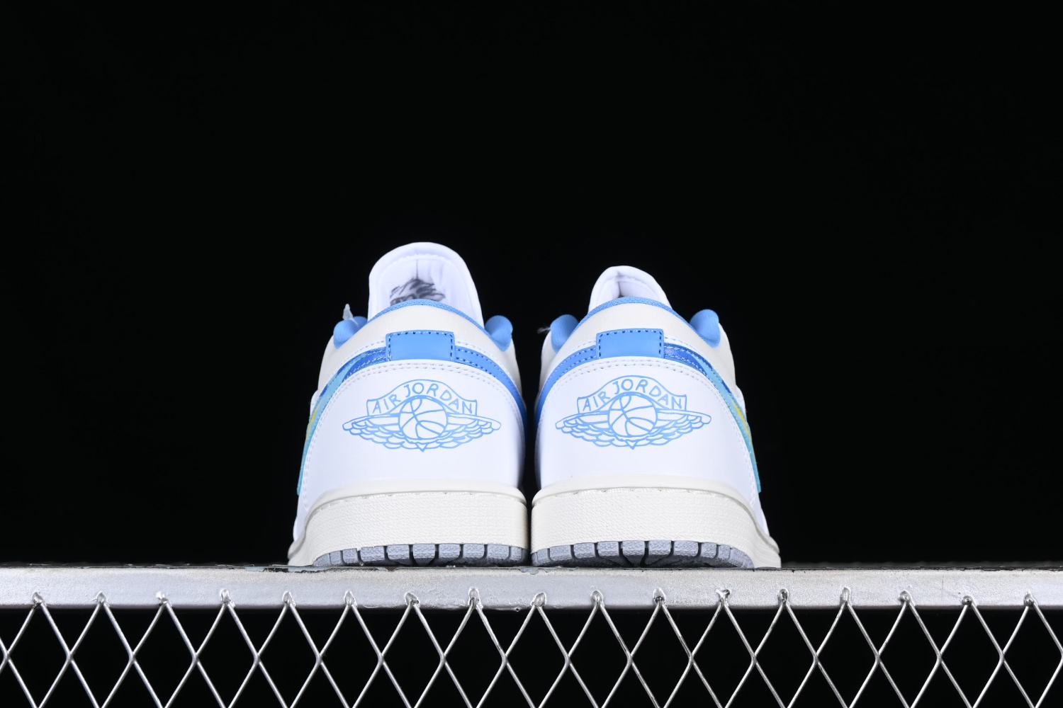 Jordan 1 Low SE Just Skate University Blue FJ7219-441
