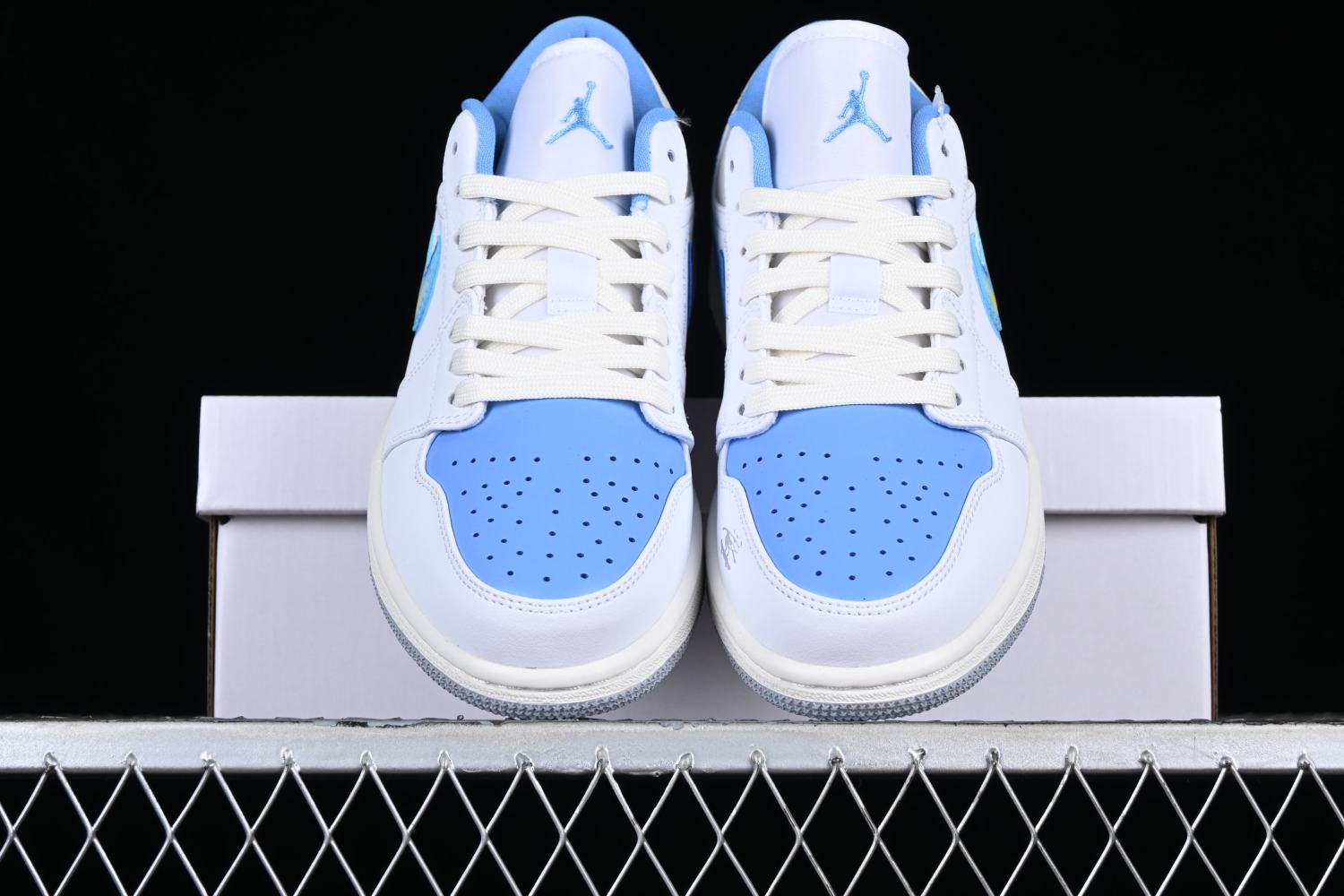 Jordan 1 Low SE Just Skate University Blue FJ7219-441