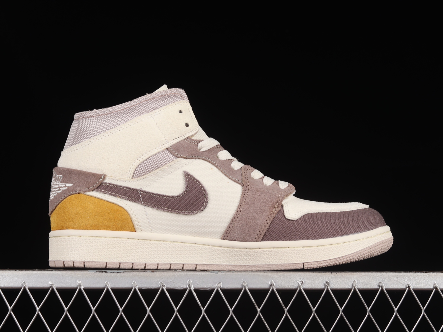 Air Jordan 1 Mid SE Craft Taupe Haze DM9652-102