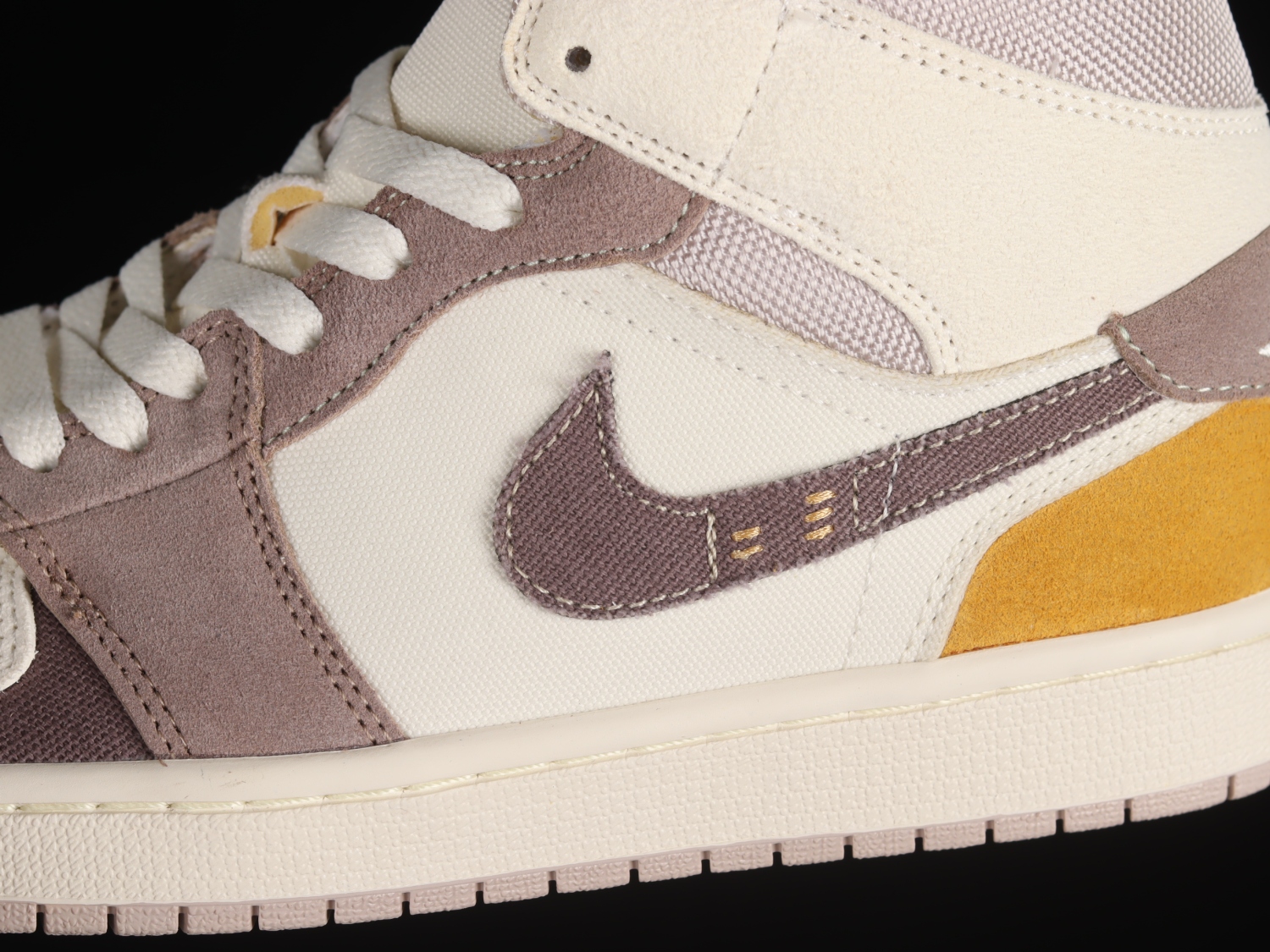 Air Jordan 1 Mid SE Craft Taupe Haze DM9652-102