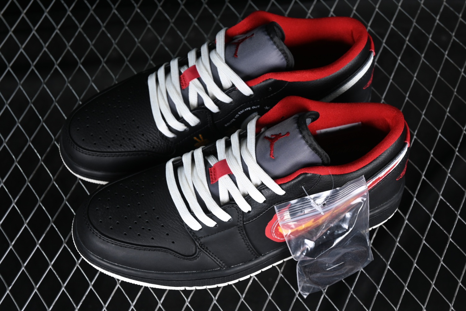 Jordan 1 Low SE Just Skate Black FJ7073-010