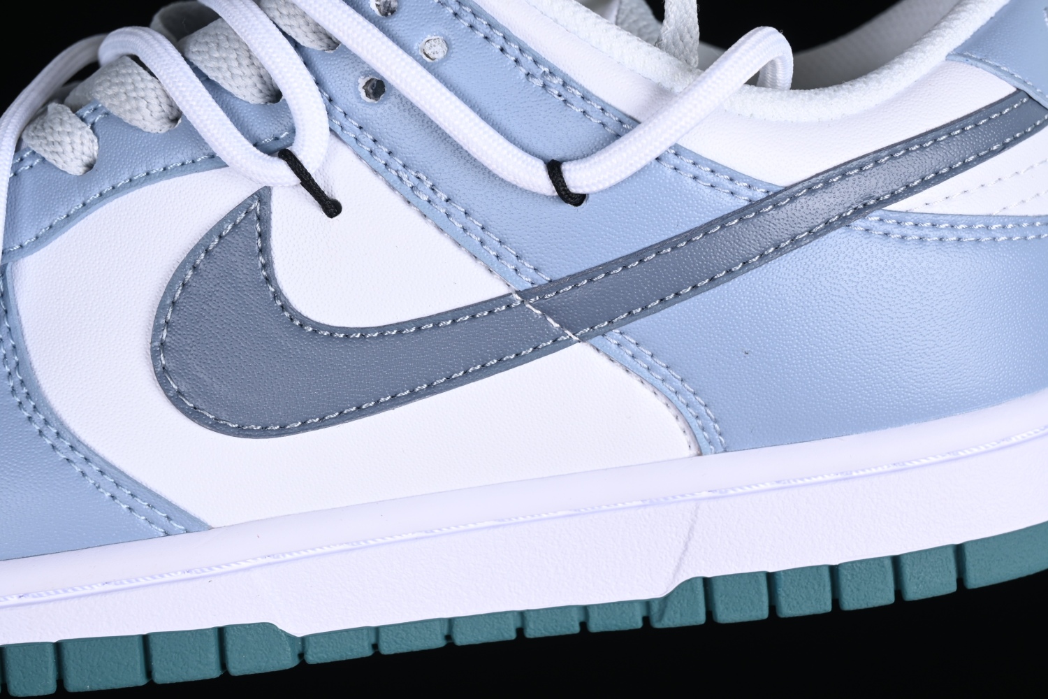 Nk SB Dunk Low FD9911-101