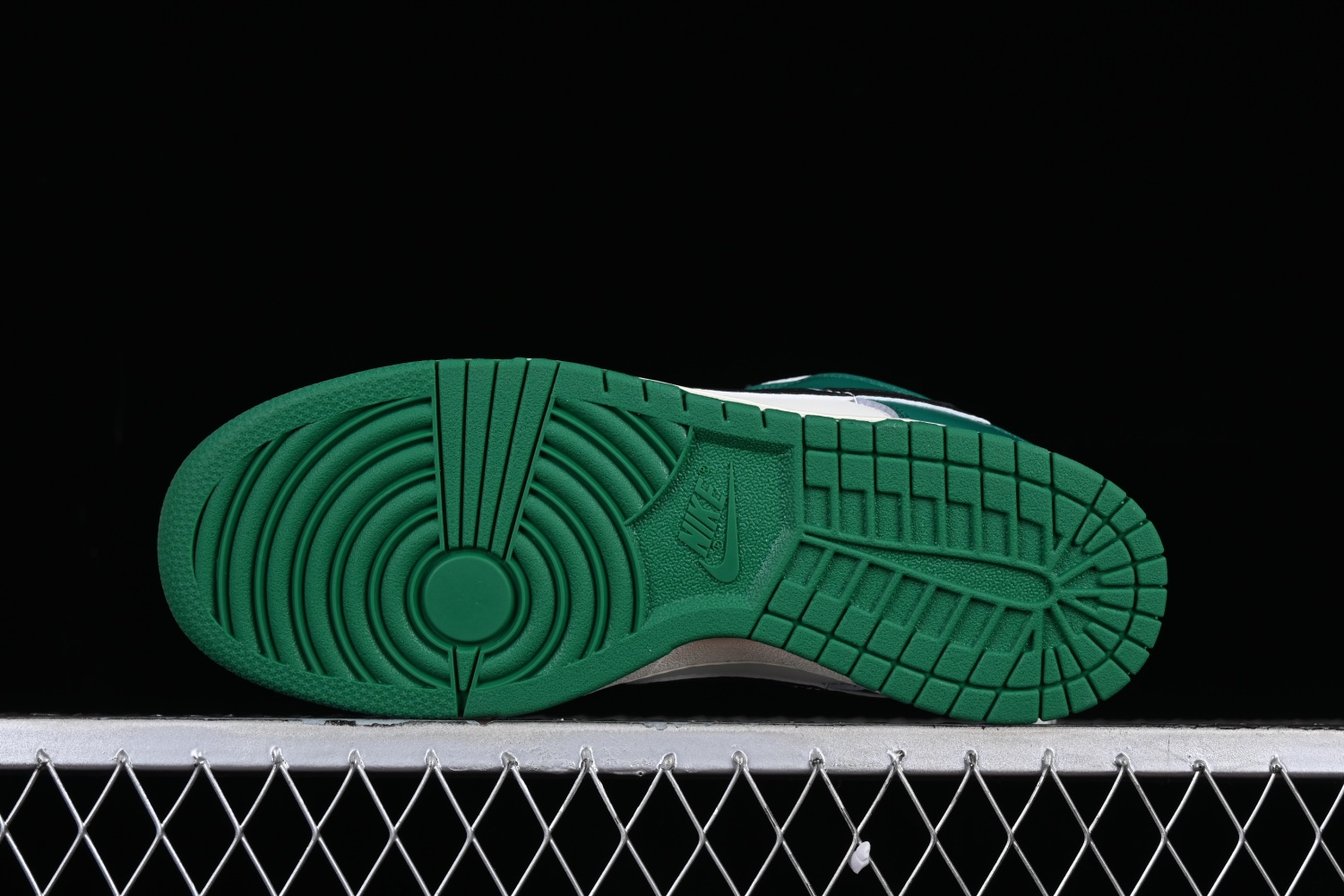 Nike Dunk Low SE Lottery Pack Malachite Green DR9654-100