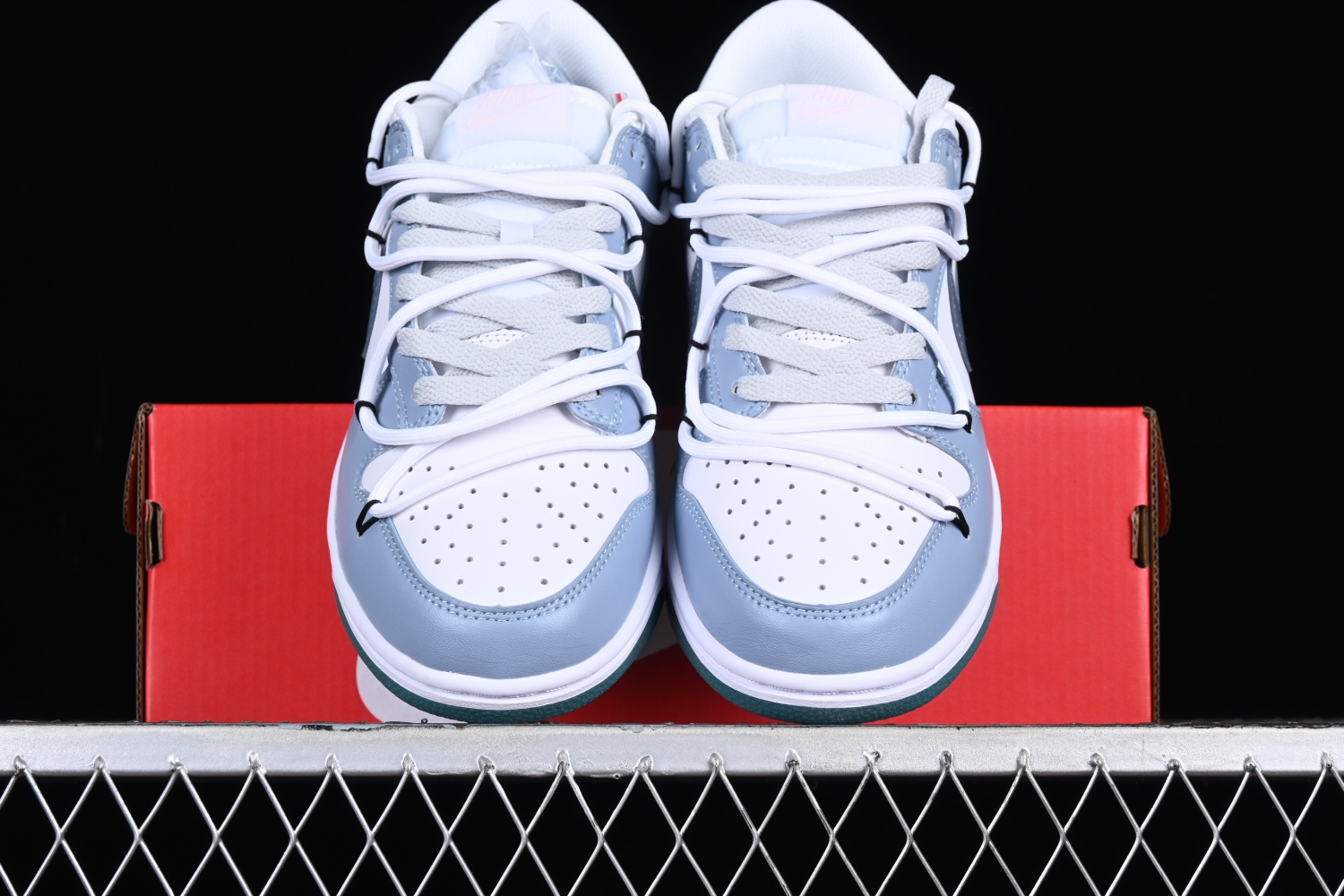 Nk SB Dunk Low FD9911-101