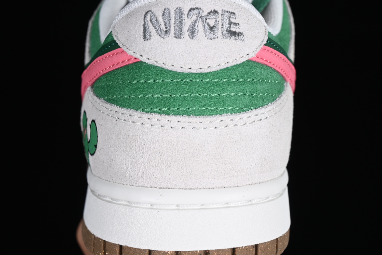 Nk SB Dunk Low  85   DO9457-137
