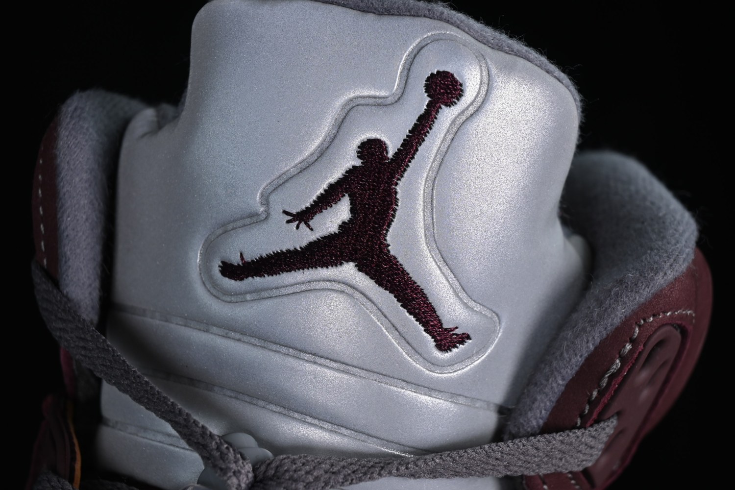 Jordan 5 Retro Burgundy (2023) DZ4131-600