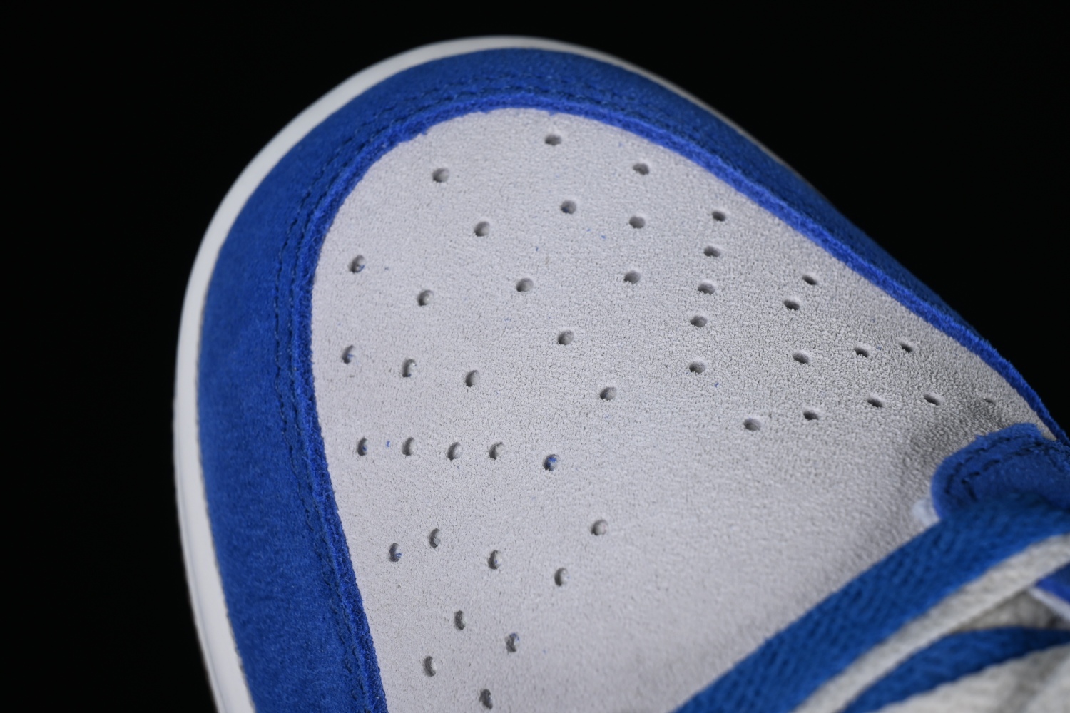 Nk SB Dunk Low  85  DO9457-139