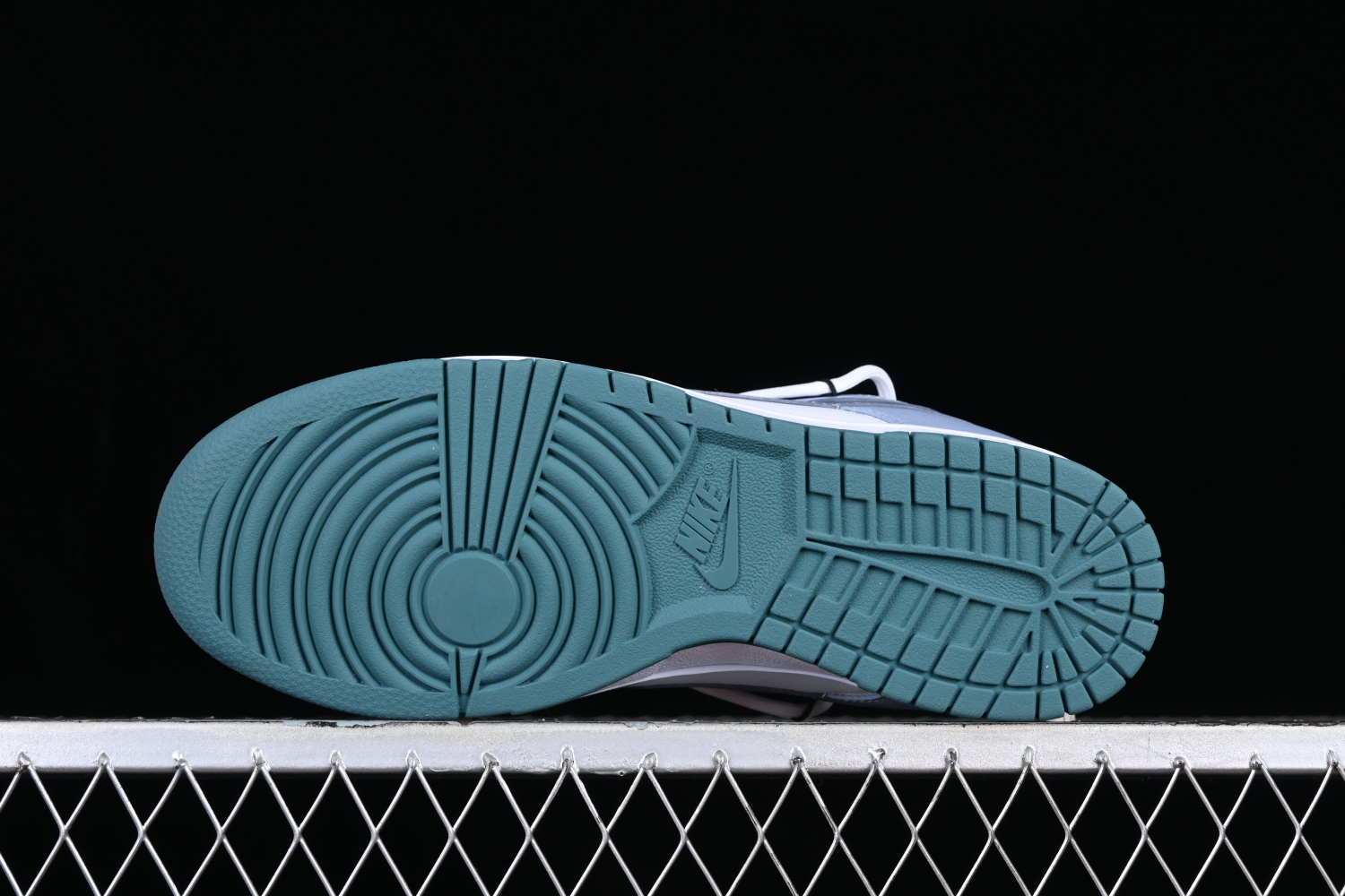 Nk SB Dunk Low FD9911-101