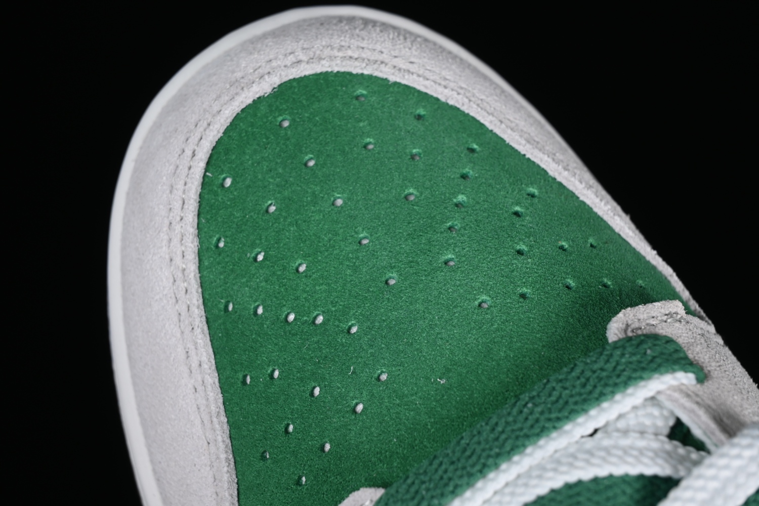Nk SB Dunk Low  85   DO9457-137