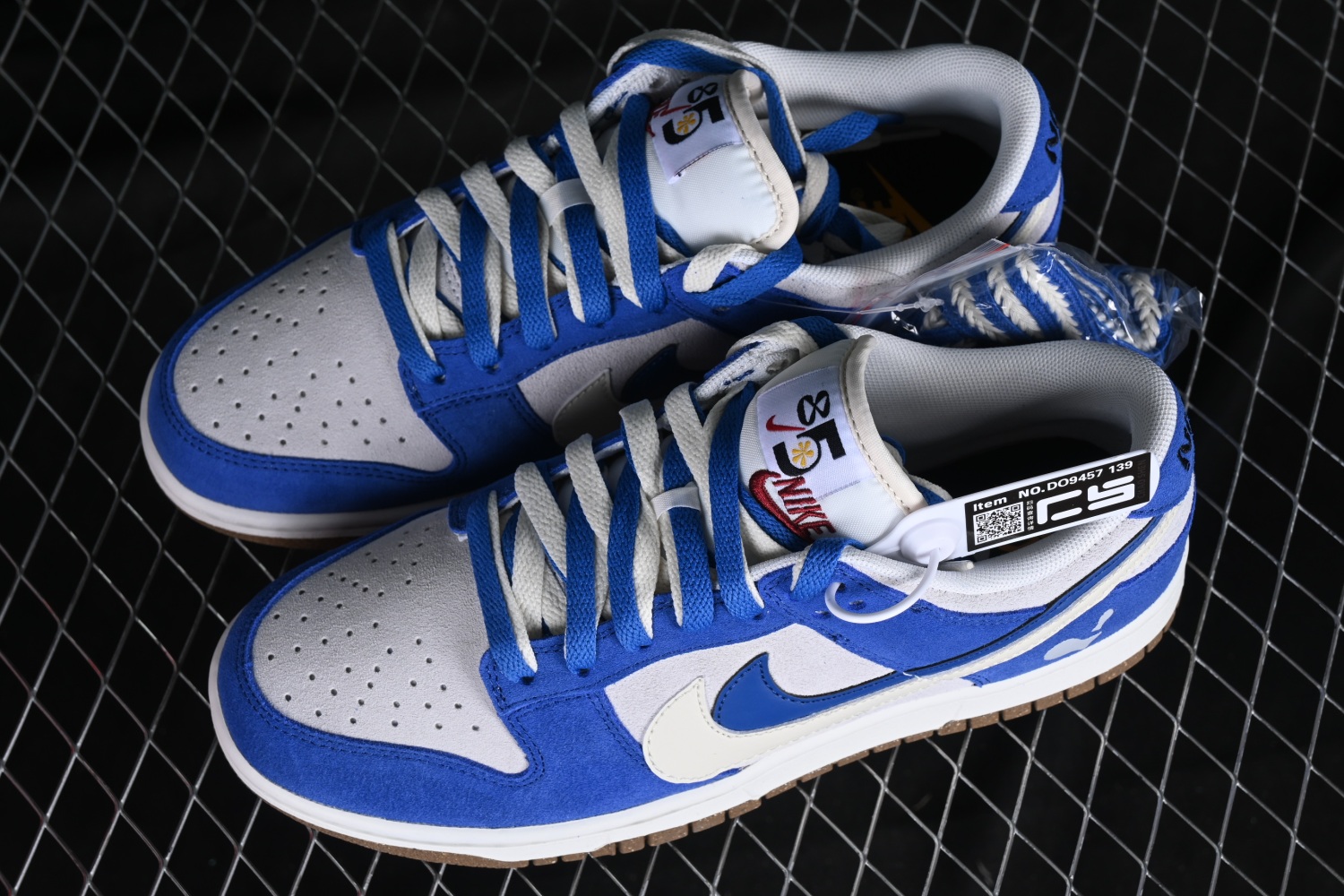 Nk SB Dunk Low  85  DO9457-139