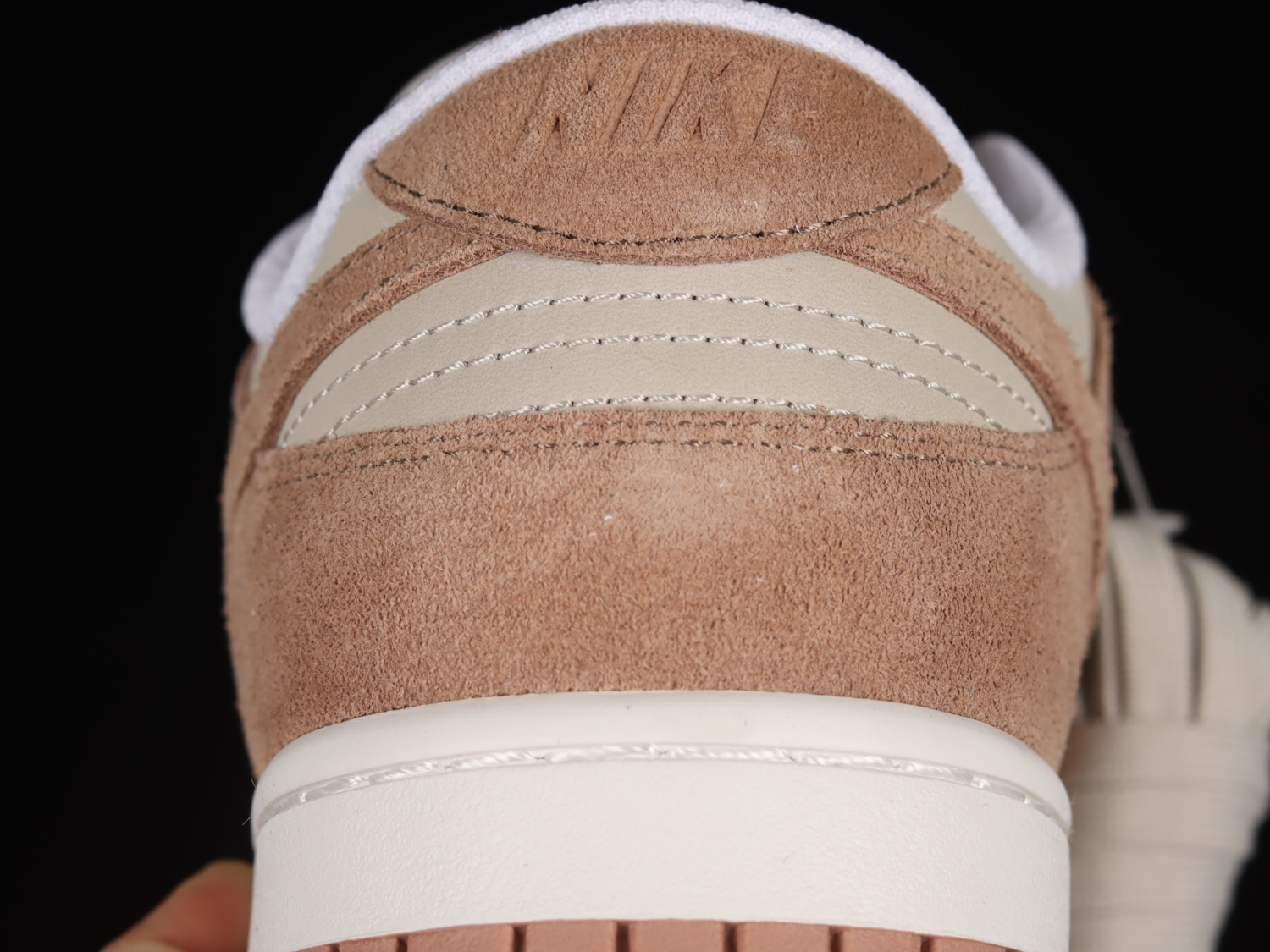 Nike Dunk Low SE Sand Drift FD0873-126