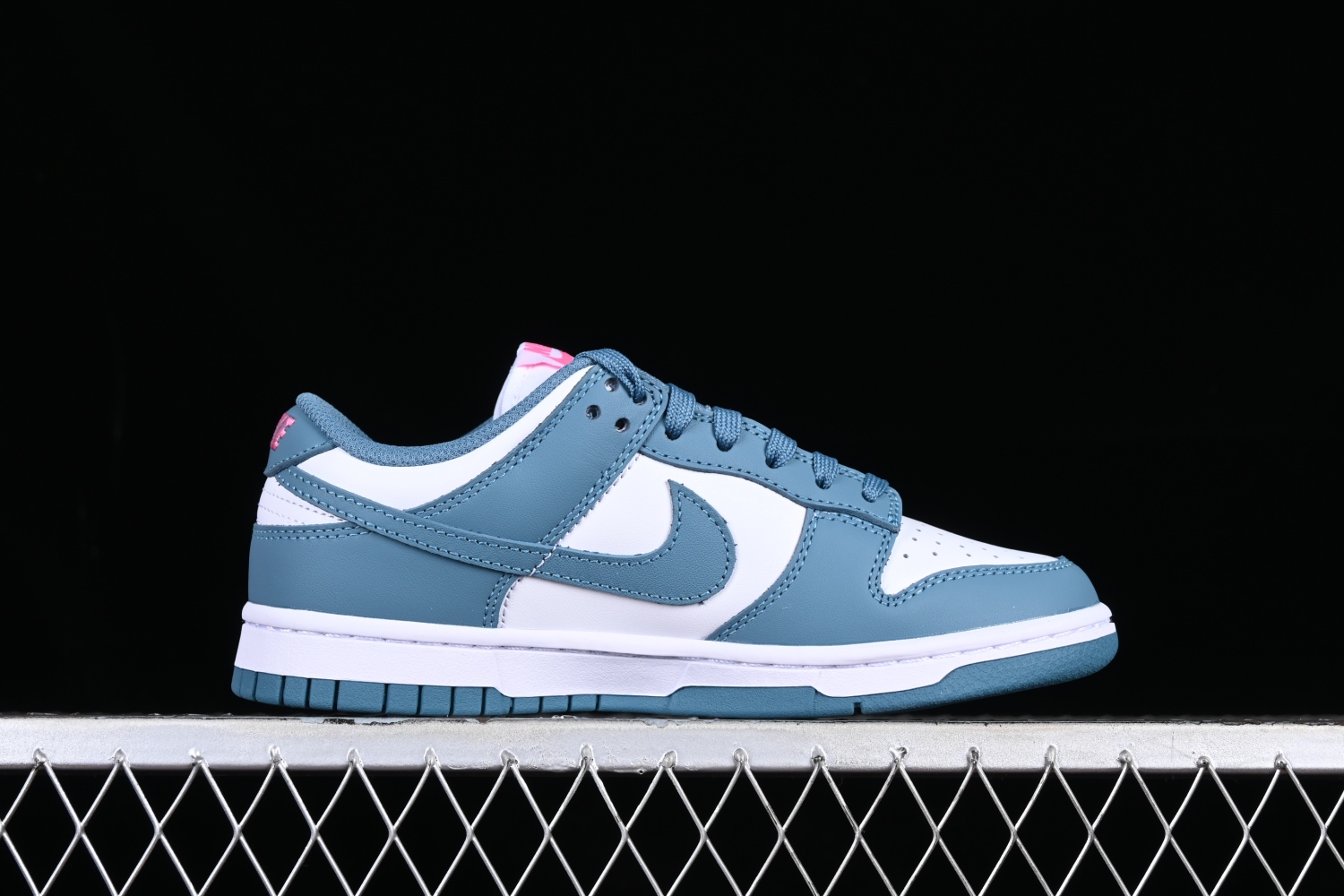 Nike Dunk Low South Beach FJ0739-100