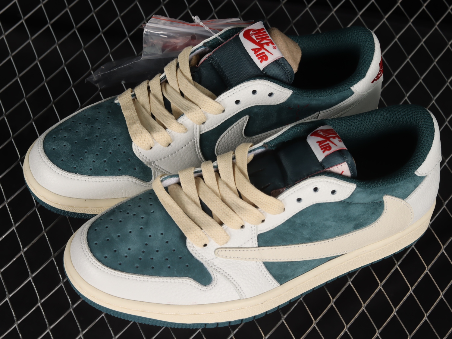 Travis Scott x Air Jordan 1 Low AJ1 CQ4277-993