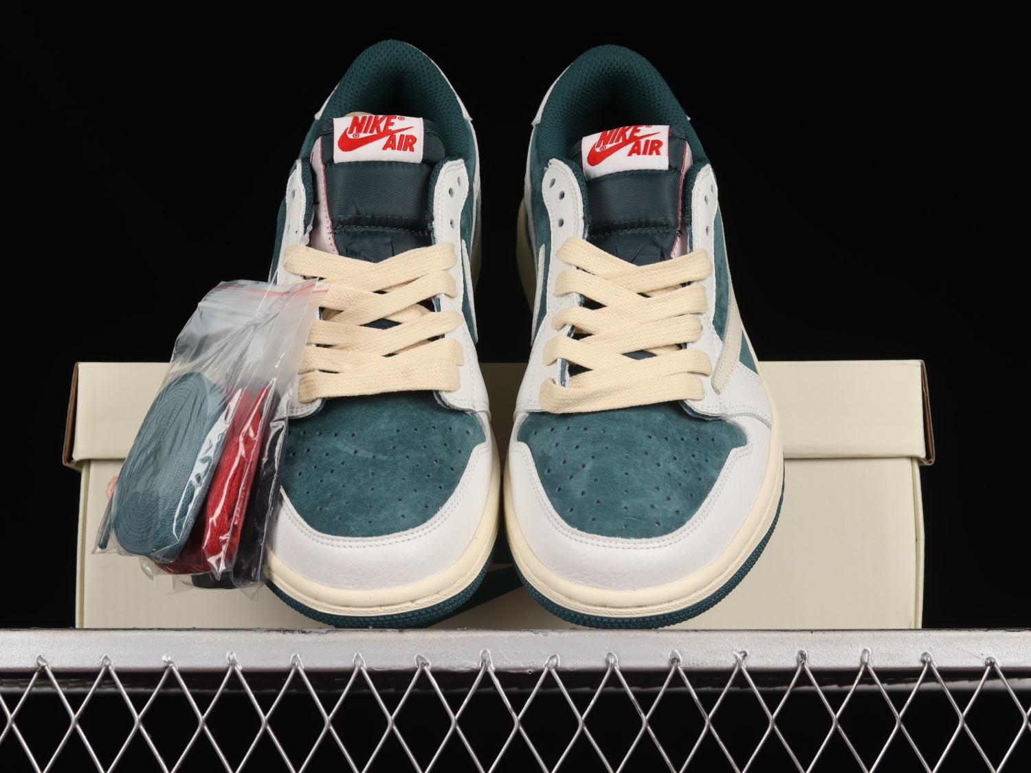 Travis Scott x Air Jordan 1 Low AJ1 CQ4277-993