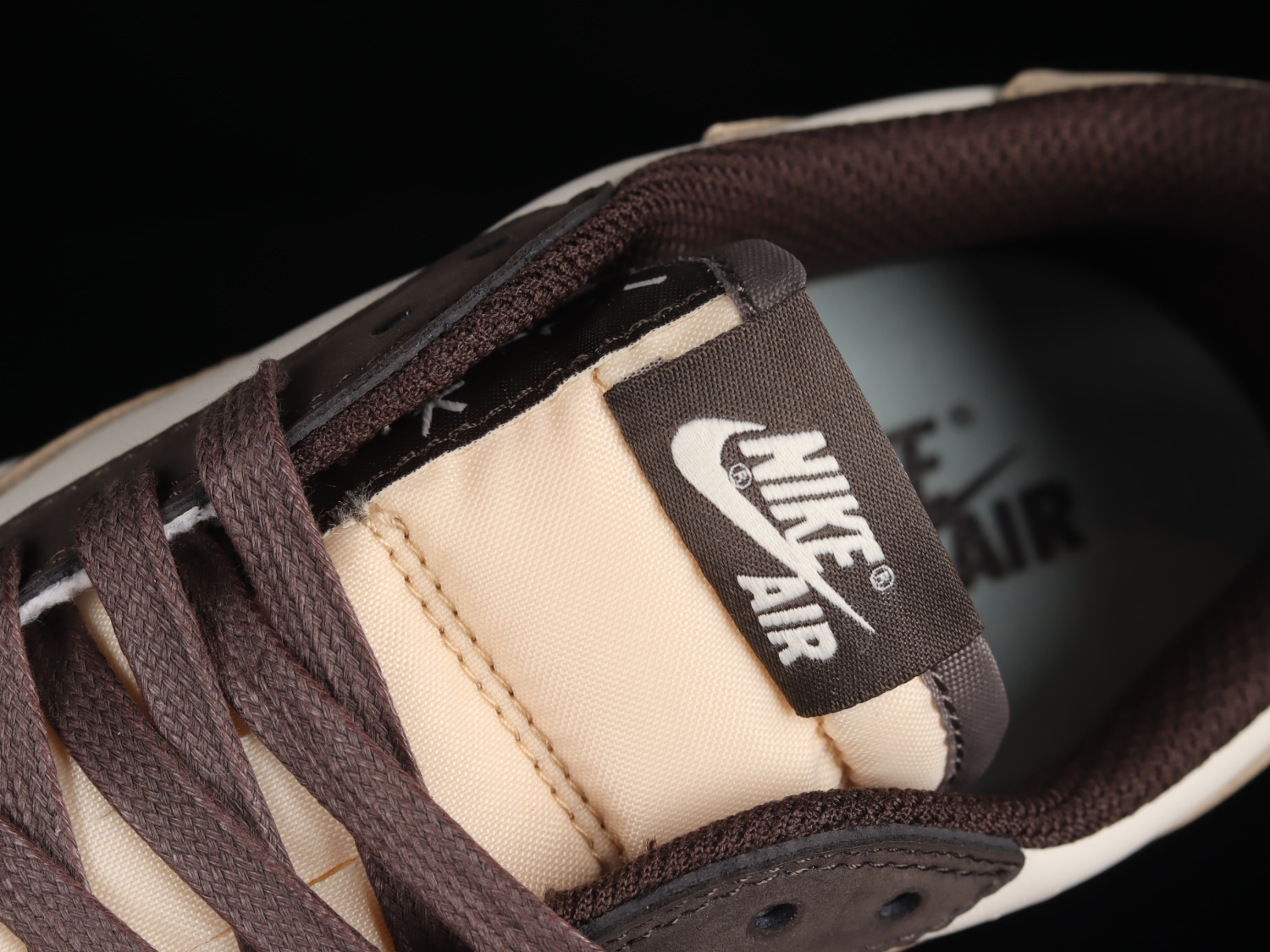 Travis Scott x Air Jordan 1 Low OG AJ1 DM7866-666