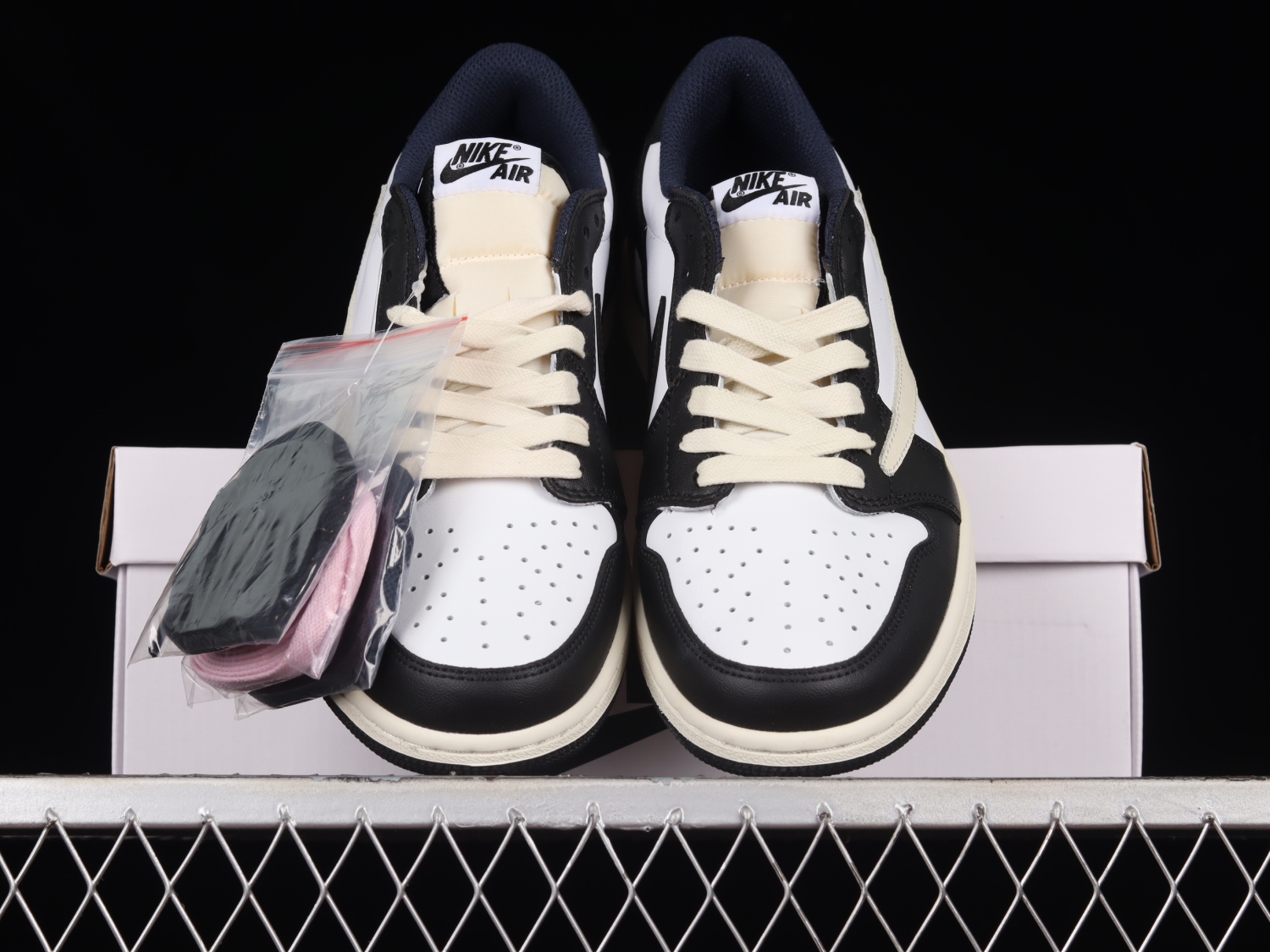 Travis Scott x Air Jordan 1 AJ1 CQ4277-999