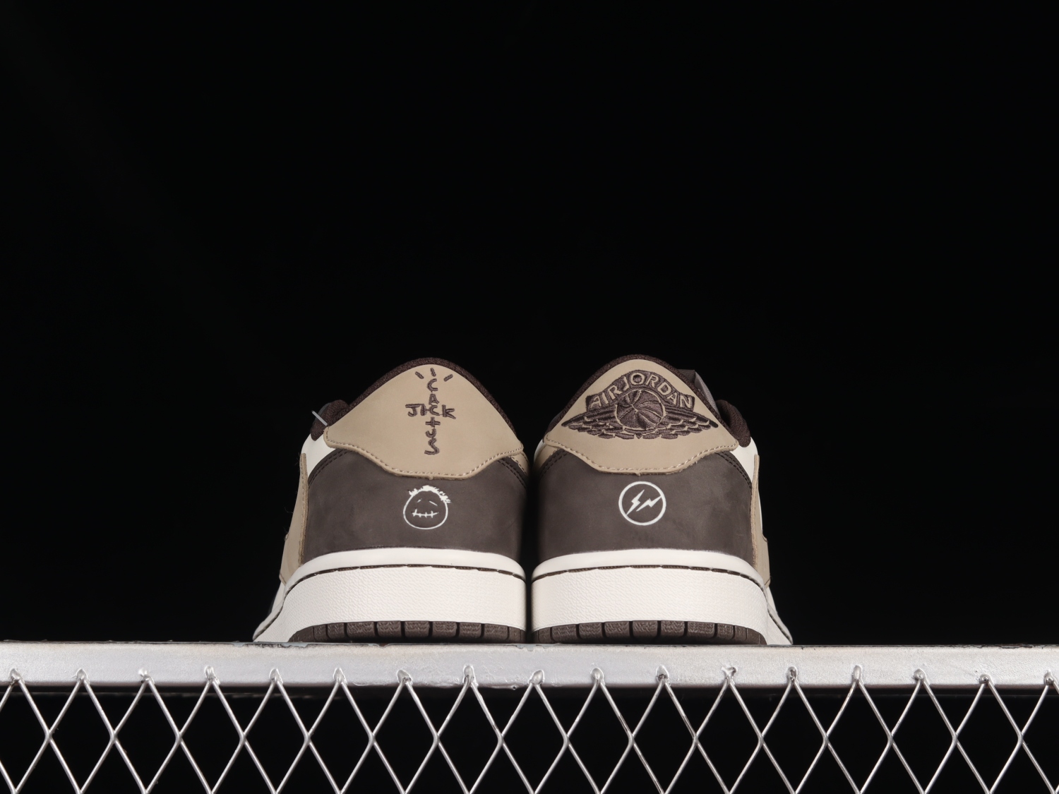 Travis Scott x Air Jordan 1 Low OG AJ1 DM7866-666