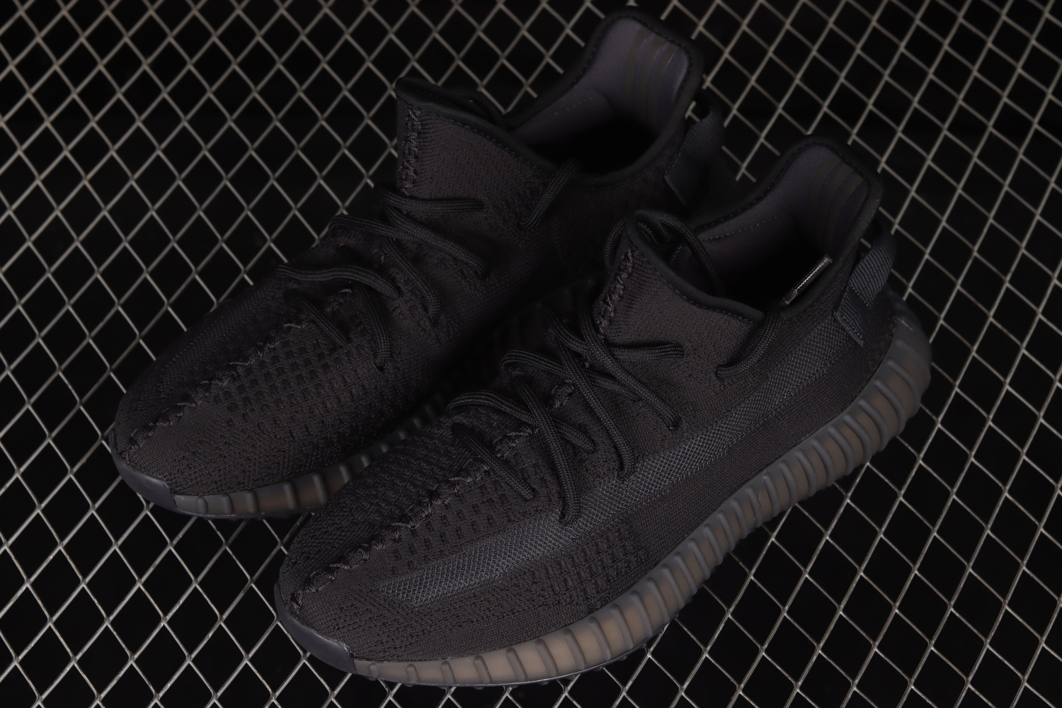 adidas Yeezy Boost 350 V2 Onyx HQ4540