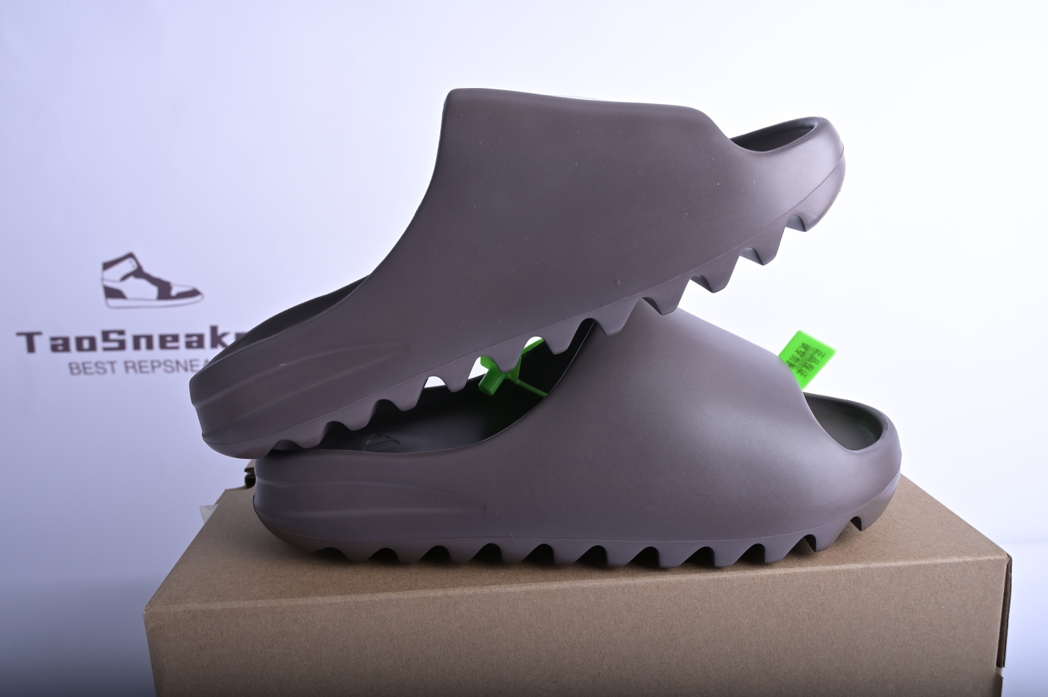 adidas Yeezy Slide Soot G55495