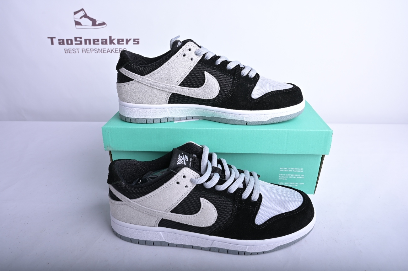 Nike SB Zoom Dunk Low Pro Black Wolf Grey White 854866-001