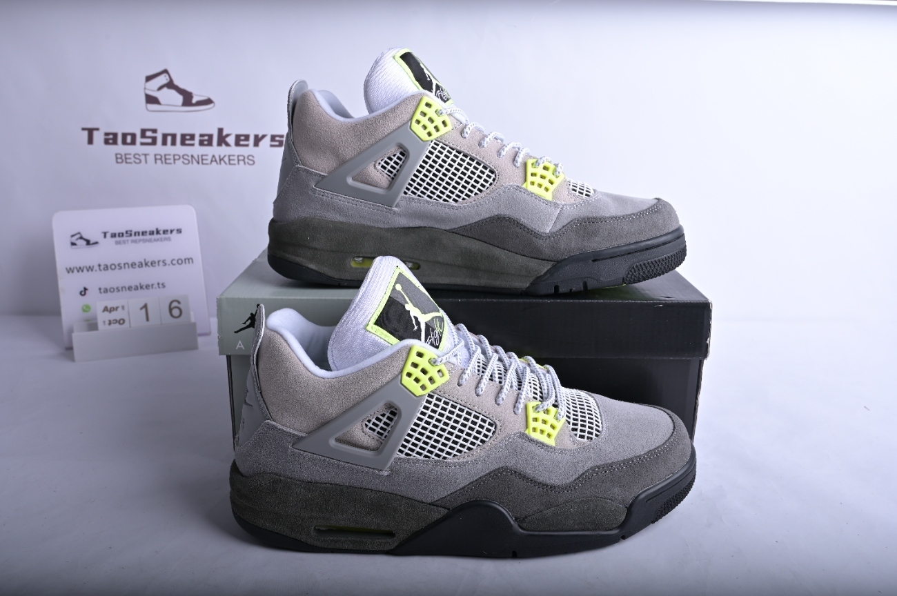Jordan 4 Retro SE 95 Neon CT5342-007