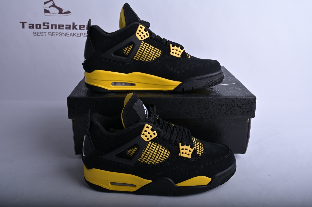 Jordan 4 Retro Thunder (2023) DH6927-017