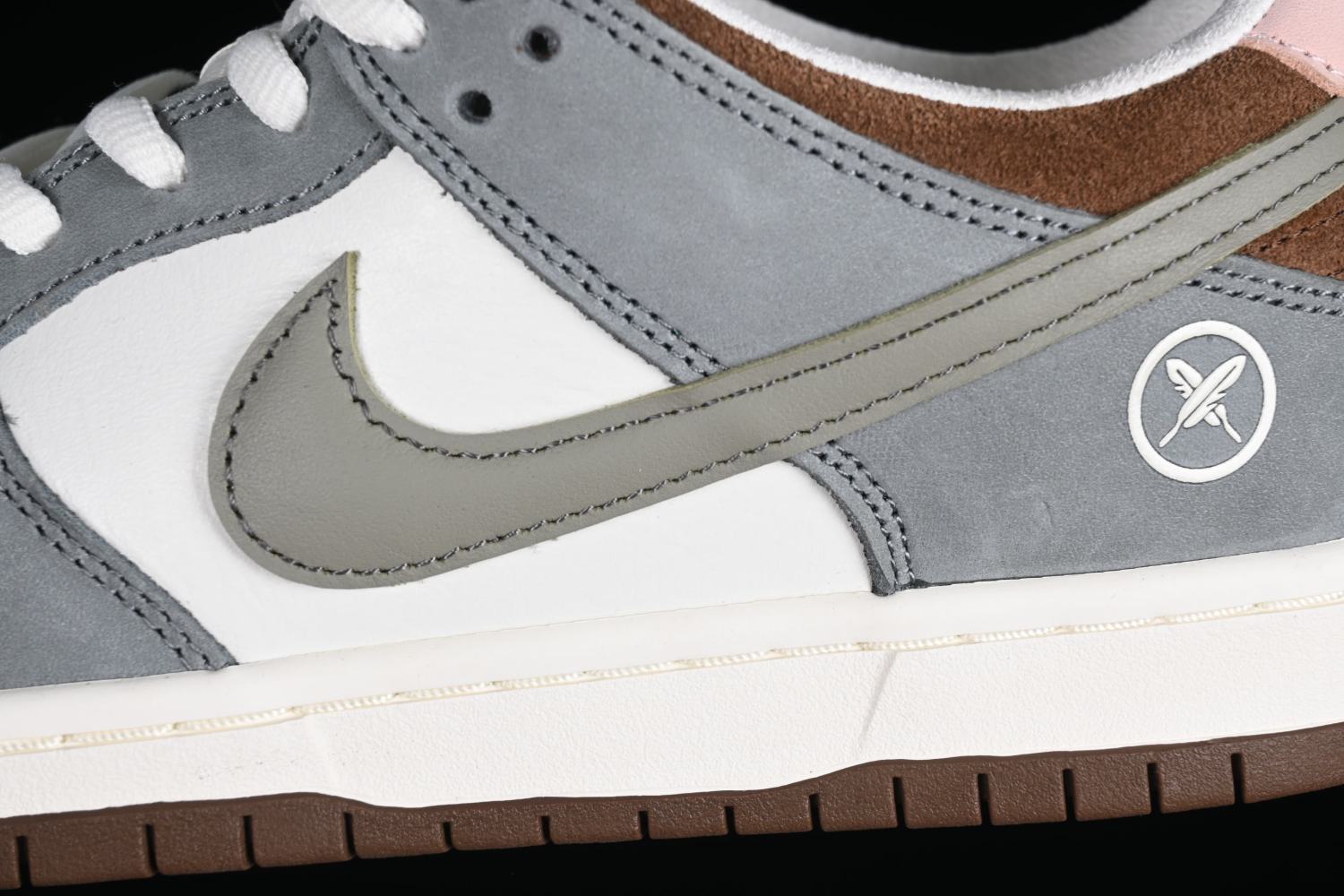 Yuto Horigome x Nk SB Dunk Low FQ1180-001
