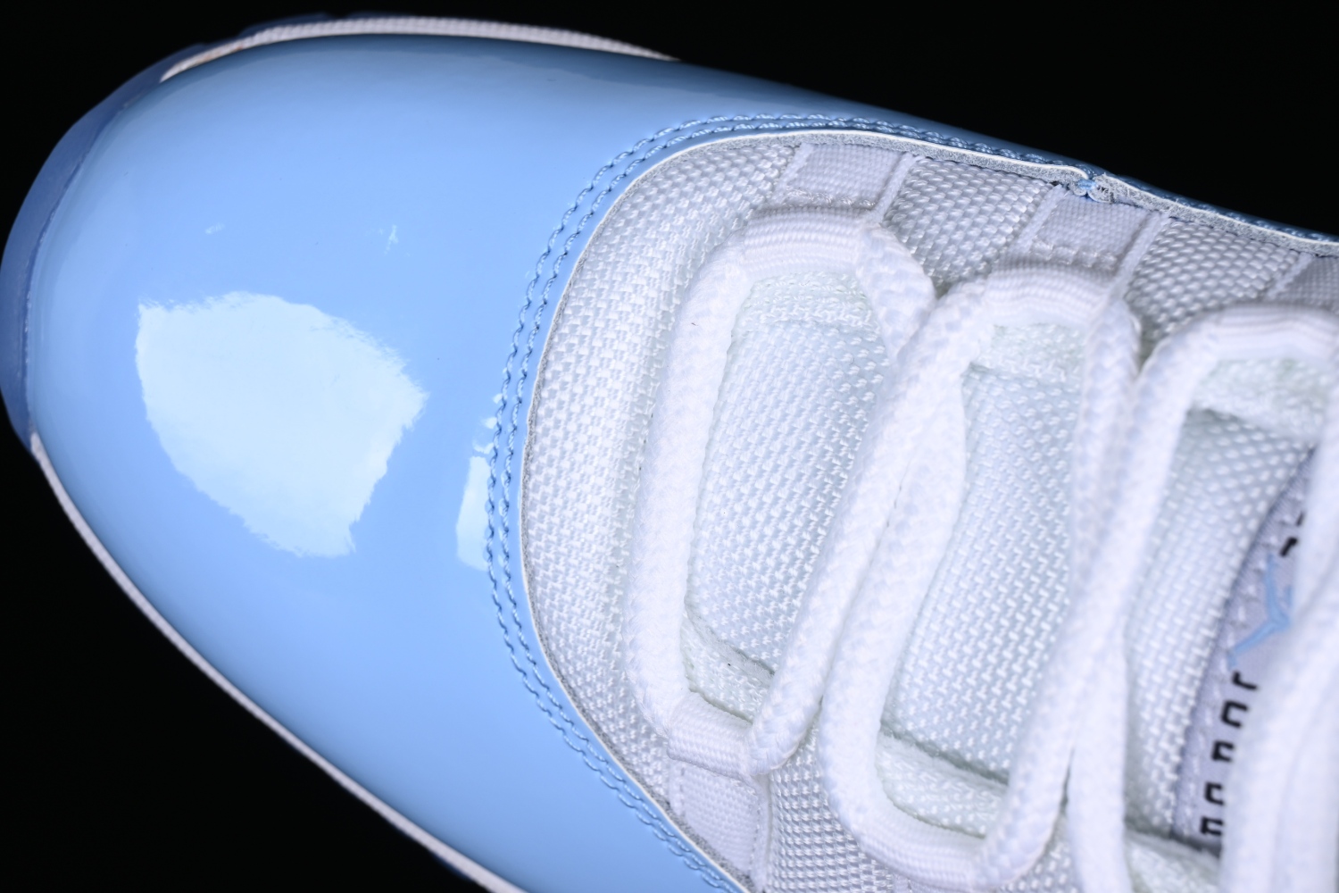 Air Jordan 11 High Retro CT8012-141