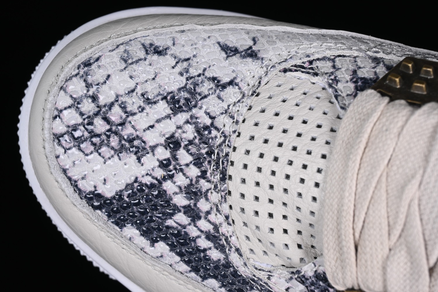 Jordan 4 Retro Snakeskin 819139-030