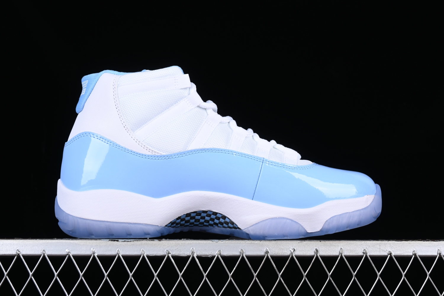 Air Jordan 11 High Retro CT8012-141