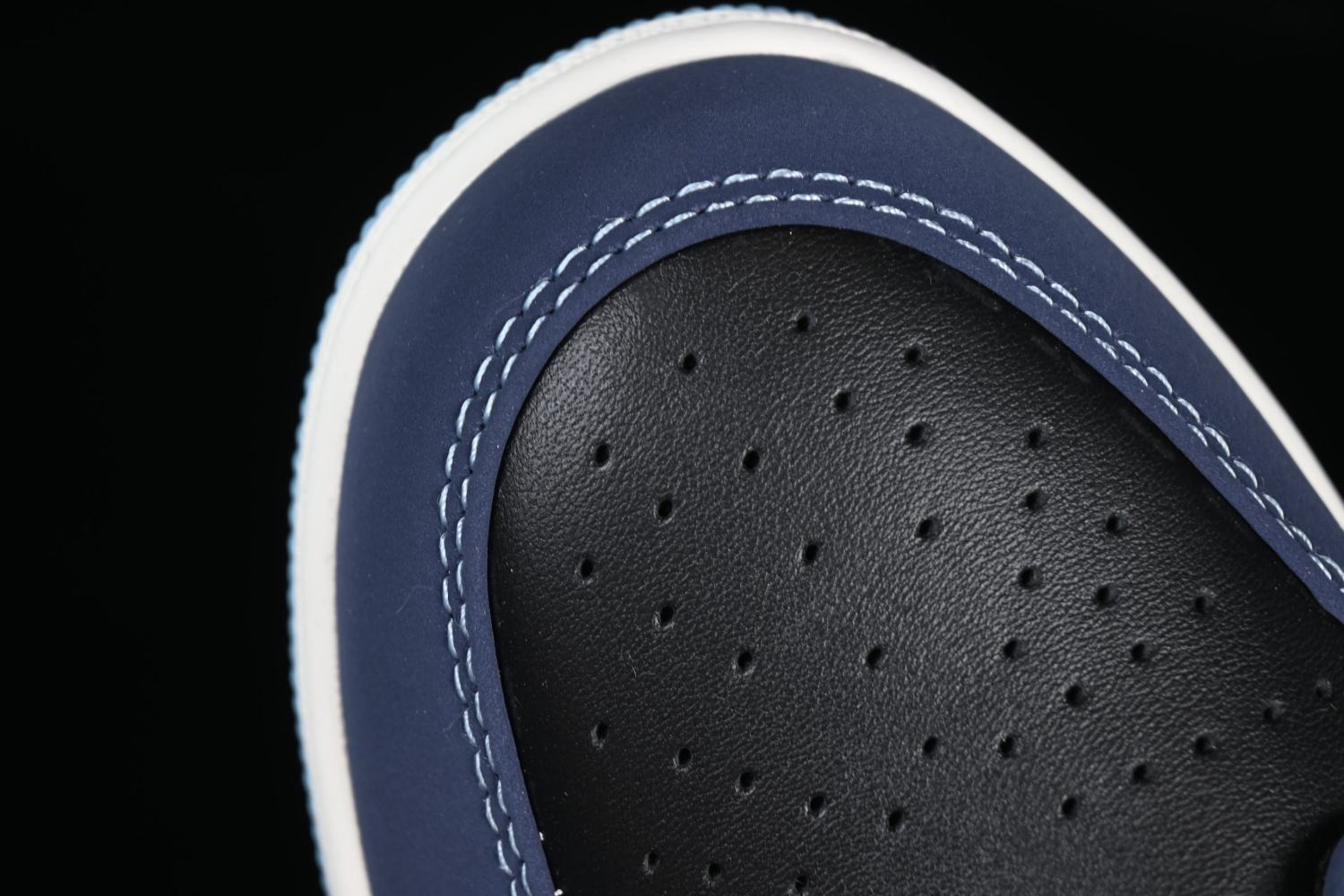 Jordan 1 Low AJ1 FJ5478-010