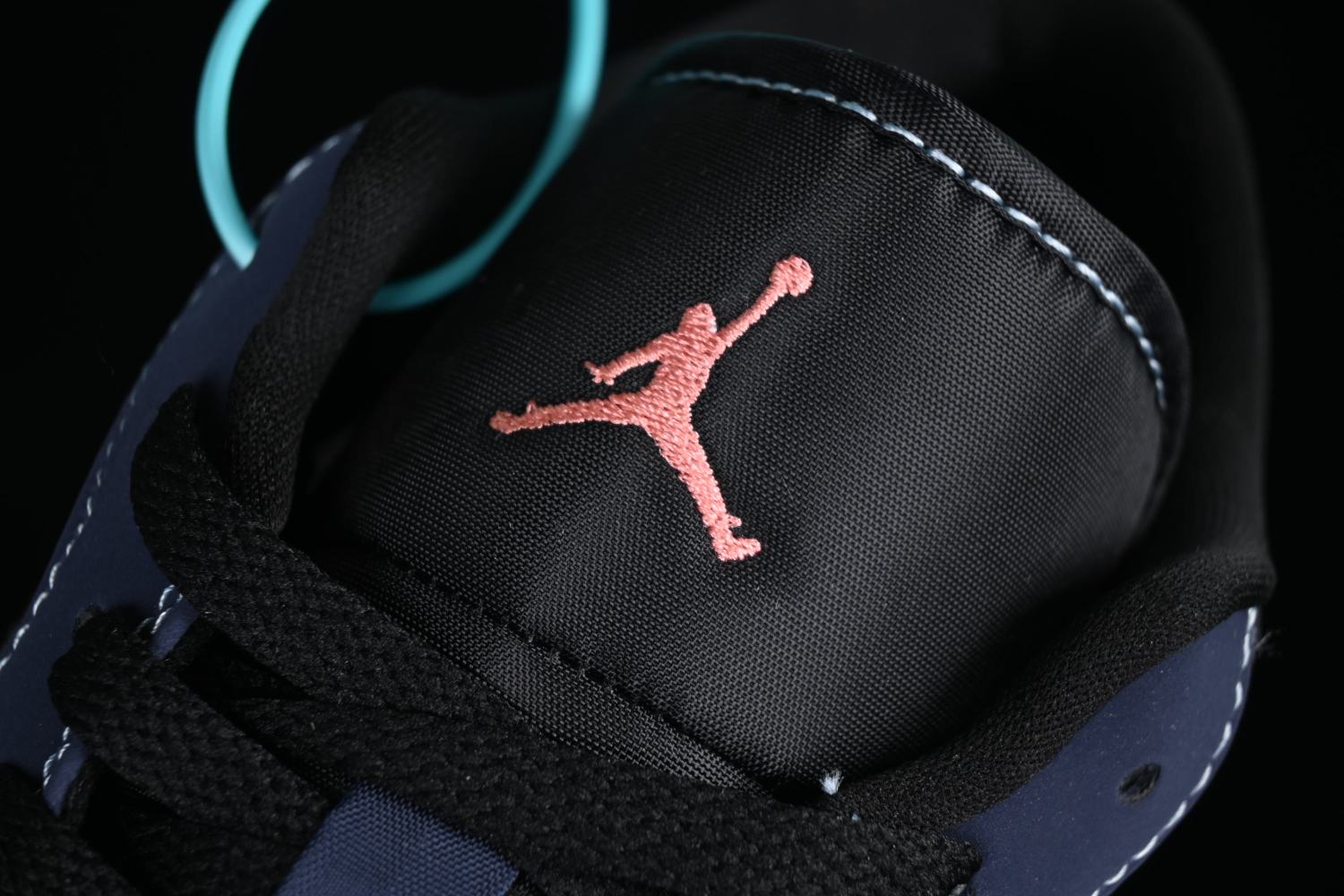 Jordan 1 Low AJ1 FJ5478-010