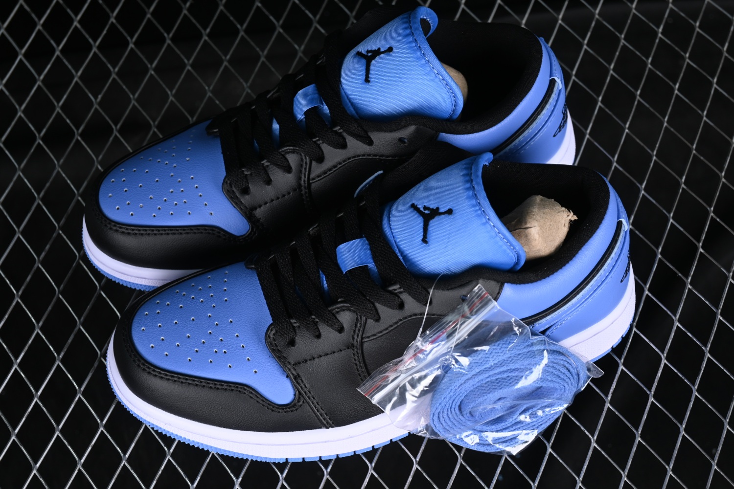 Air Jordan 1 Low AJ1 553558-041