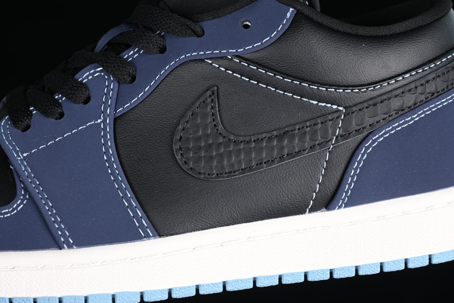 Jordan 1 Low AJ1 FJ5478-010