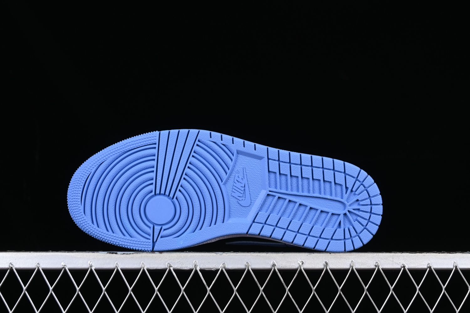 Air Jordan 1 Low AJ1 553558-041